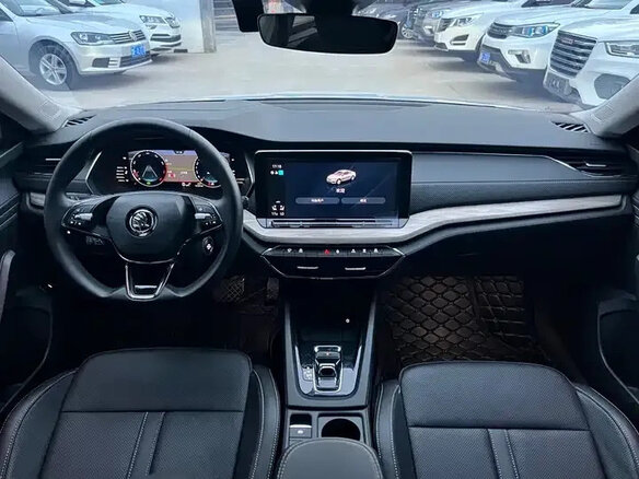 2022 Skoda Octavia IV (A8), белый, 2170000 рублей - вид 6