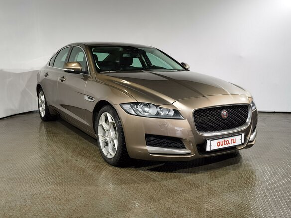 2016 Jaguar XF, коричневый - вид 3