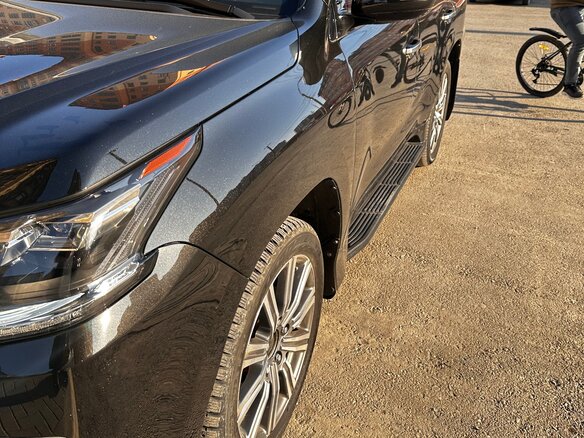 2016 Lexus LX 570 III Рестайлинг 2, чёрный, 6700000 рублей - вид 2