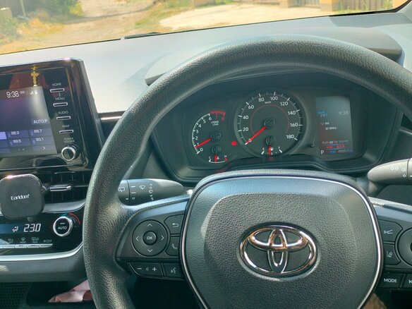 2021 Toyota Corolla Sport XII (E210), серебристый, 2000000 рублей - вид 21