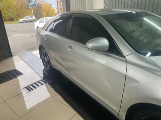 2010 Toyota Camry VI (XV40) Рестайлинг, серебристый, 1200000 рублей, вид 4