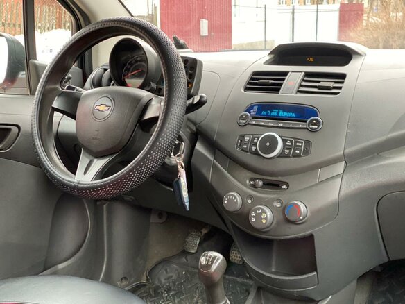 2011 Chevrolet Spark III, красный - вид 9