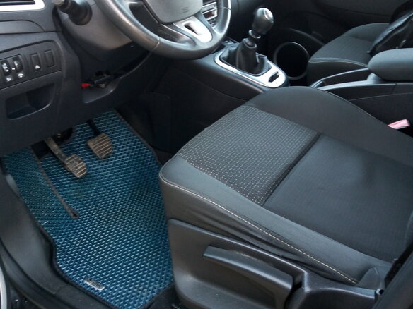 2009 Renault Scenic Grand III, серый, 795000 рублей - вид 4