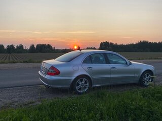 2008 Mercedes-Benz E-Класс 280 III (W211, S211) Рестайлинг, серебристый, 1500000 рублей, вид 4