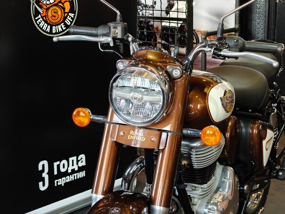 2026 Royal Enfield Classic 350, коричневый, 502000 рублей - вид 2