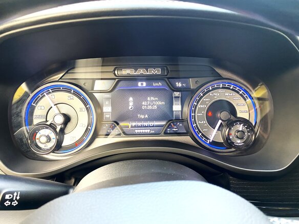 2022 Ram 1500 Crew Cab V, синий, 7400000 рублей - вид 13