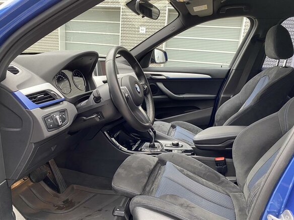 2019 BMW X1 20i xDrive II (F48), синий - вид 17