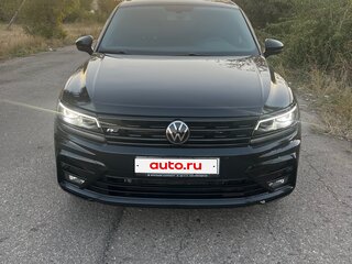 2021 Volkswagen Tiguan Allspace II, чёрный, 3050000 рублей, вид 1