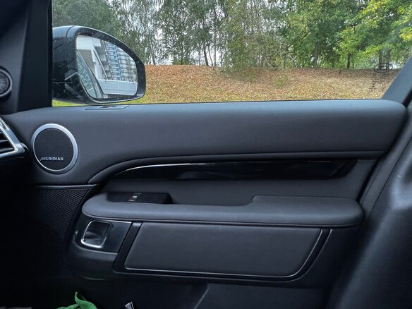 2019 Land Rover Discovery V, чёрный, 4000000 рублей - вид 8
