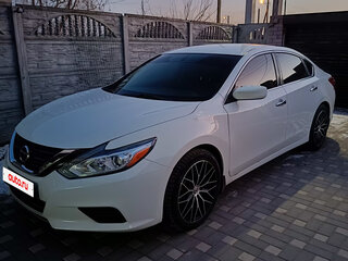 2017 Nissan Altima V (L33) Рестайлинг, белый, 1399999 рублей, вид 3