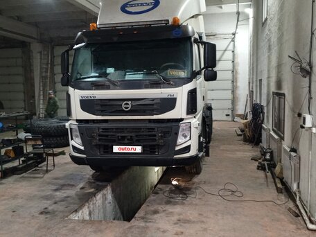 2012 Volvo FM, белый, 4300000 рублей, вид 5