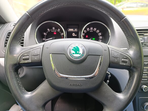 2013 Skoda Yeti I, коричневый, 1390000 рублей - вид 10