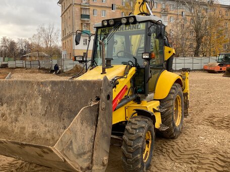 2007 New Holland B110B, 5500000 рублей, вид 1
