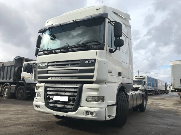 2012 DAF XF 105, белый - вид 1