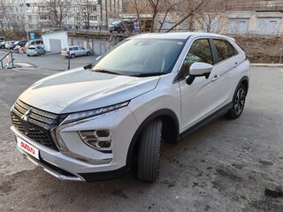2022 Mitsubishi Eclipse Cross I Рестайлинг, белый, 2400000 рублей, вид 2
