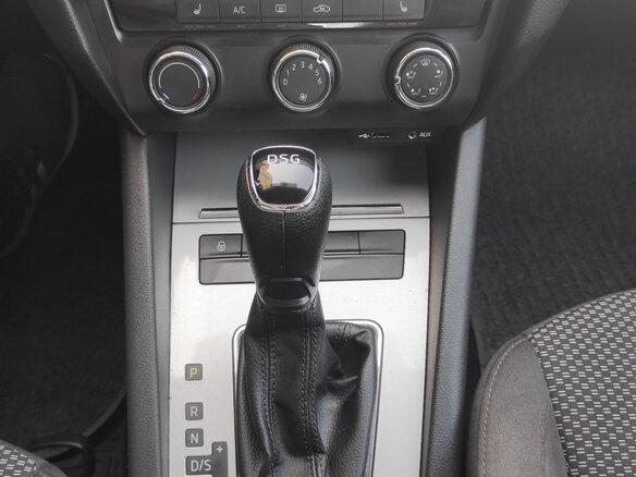 2016 Skoda Octavia III (A7), белый - вид 6