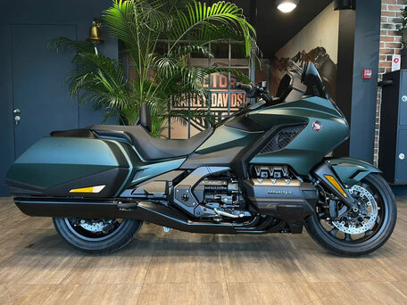 2024 Honda GL 1800 Gold Wing, зелёный, 3595000 рублей, вид 2