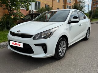 2017 Kia Rio IV, белый, 750000 рублей, вид 1