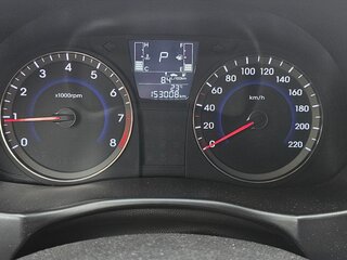 2014 Hyundai Solaris I Рестайлинг, белый, 820000 рублей, вид 5