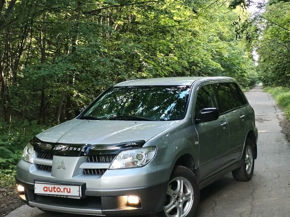 2004 Mitsubishi Outlander I, серебристый, 560000 рублей - вид 9