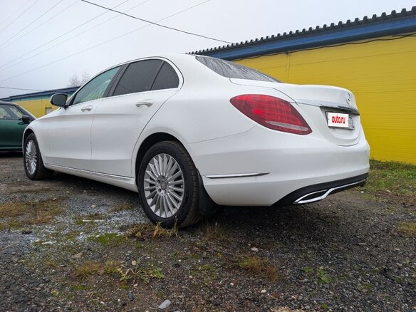 2014 Mercedes-Benz C-Класс 180 IV (W205), белый, 1750000 рублей - вид 3