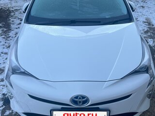 2016 Toyota Prius IV (XW50), белый, 1450000 рублей, вид 2