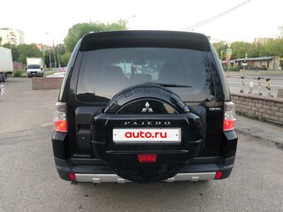 2008 Mitsubishi Pajero IV, чёрный, 1898000 рублей, вид 3