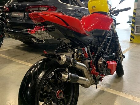 2010 Ducati Streetfighter, красный, 730000 рублей, вид 4