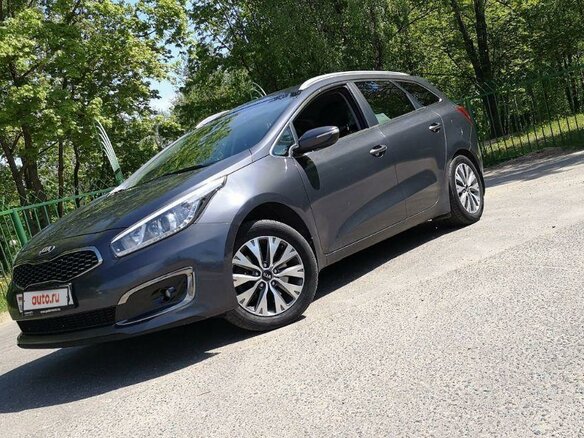 2017 Kia Ceed II Рестайлинг, серый, 1400000 рублей - вид 3