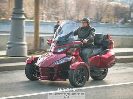 2010 BRP Can-Am Spyder, пурпурный, 1240000 рублей, вид 2