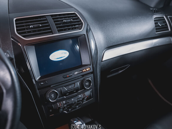 2018 Ford Explorer V Рестайлинг, чёрный - вид 15