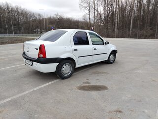 2009 Renault Logan I, белый, 330000 рублей, вид 3