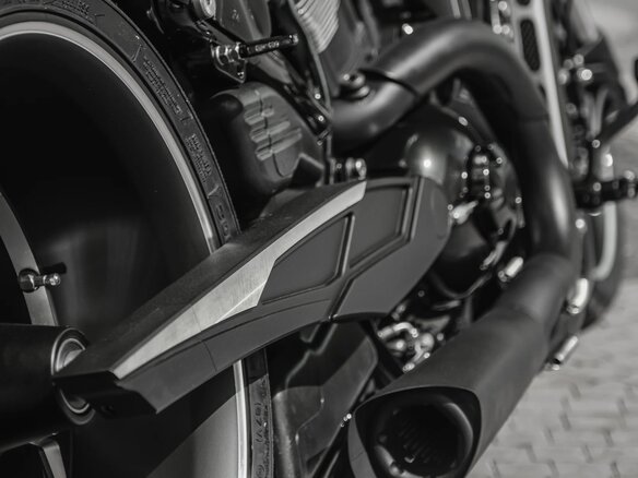 2008 Harley-Davidson V-Rod, чёрный, 3000000 рублей - вид 4