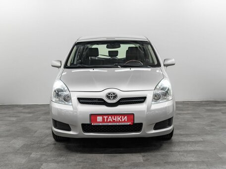 Toyota Corolla Verso I Рестайлинг 2