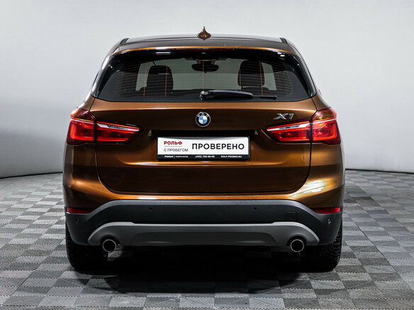2015 BMW X1 20i sDrive II (F48), коричневый - вид 5