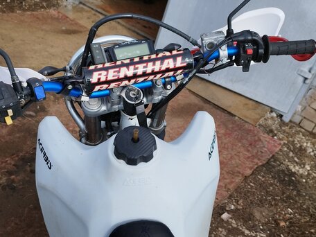 1994 Suzuki Djebel 250, белый, 225000 рублей, вид 1