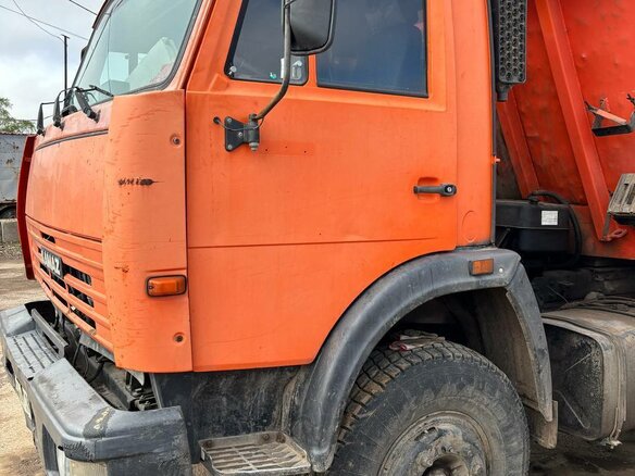 2013 КамАЗ 65115, оранжевый, 1500000 рублей - вид 2