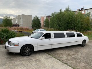 2003 Lincoln Town Car III Рестайлинг, белый, 700000 рублей, вид 4