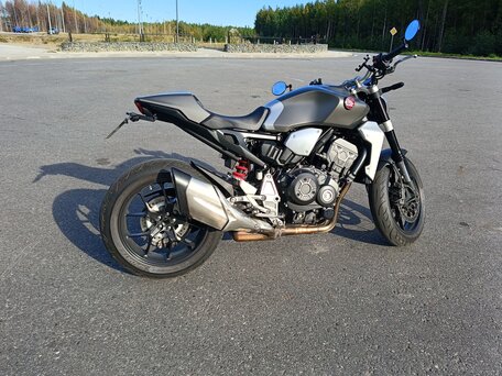 2019 Honda CB 1000R, серый, 900000 рублей, вид 1