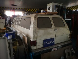 1984 Chevrolet Suburban VII, белый, 780000 рублей, вид 5
