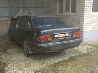 1996 Mercedes-Benz E-Класс 320 II (W210, S210), синий, 290000 рублей, вид 5