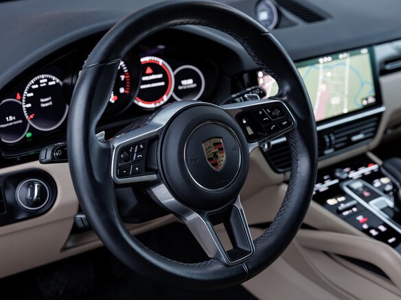 2020 Porsche Cayenne III, синий, 11500000 рублей - вид 17