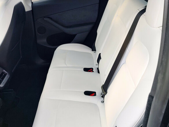 2024 Tesla Model Y Long Range Dual Motor I, серый, 3400000 рублей - вид 10