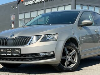 2017 Skoda Octavia III (A7) Рестайлинг, золотистый, 1330000 рублей, вид 3