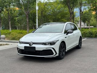 2022 Volkswagen Golf VIII, белый, 1950000 рублей, вид 1