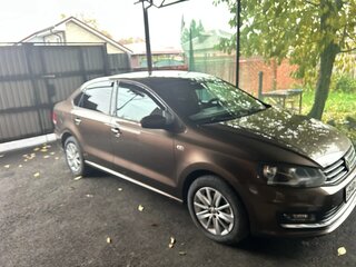 2016 Volkswagen Polo V Рестайлинг, коричневый, 1440000 рублей, вид 2