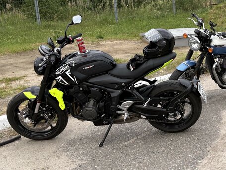 2023 Triumph Trident 660, чёрный, 890000 рублей, вид 2