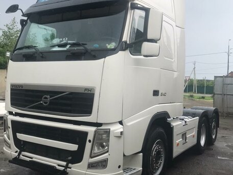 2011 Volvo FH, белый, 10000000 рублей, вид 3