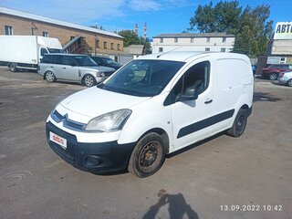 2012 Citroen Berlingo II Рестайлинг, белый, 570000 рублей, вид 1