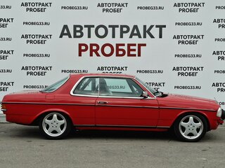 1983 Mercedes-Benz W123 230 4-speed, чёрный, 1200000 рублей, вид 4